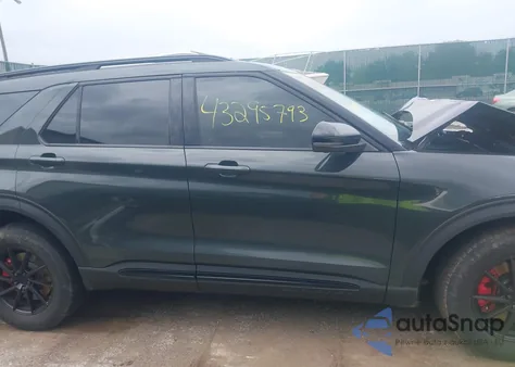 2022 Ford Explorer St z USA, uszkodzony, nr VIN 1FM5K8GC7NGA67686